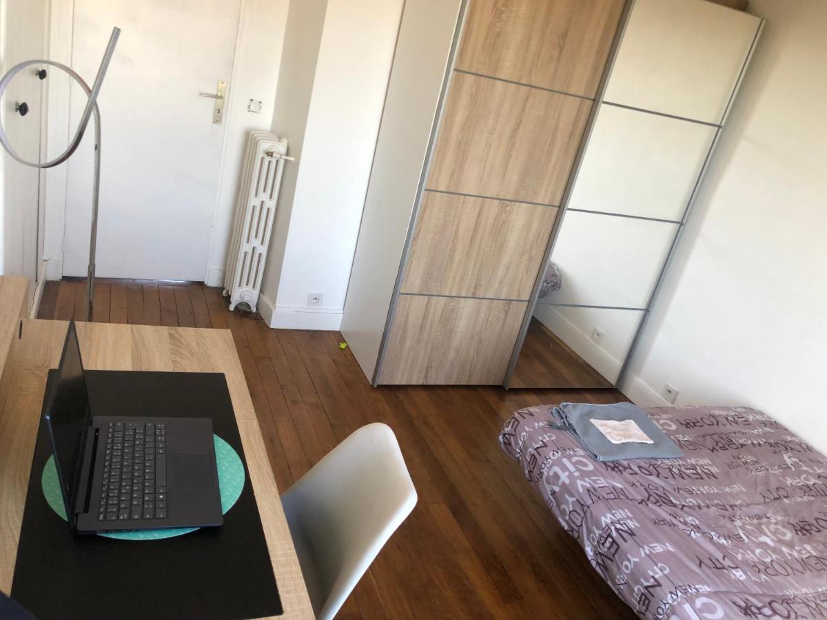 Appartement Tres Calme A 10Mn De Paris - Woman & Couples Only Курбьовоа Екстериор снимка